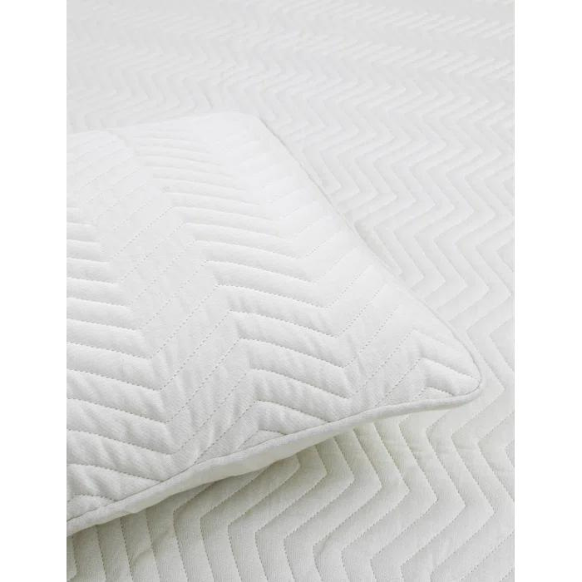 Standard Cotton Reversible Quilt Set