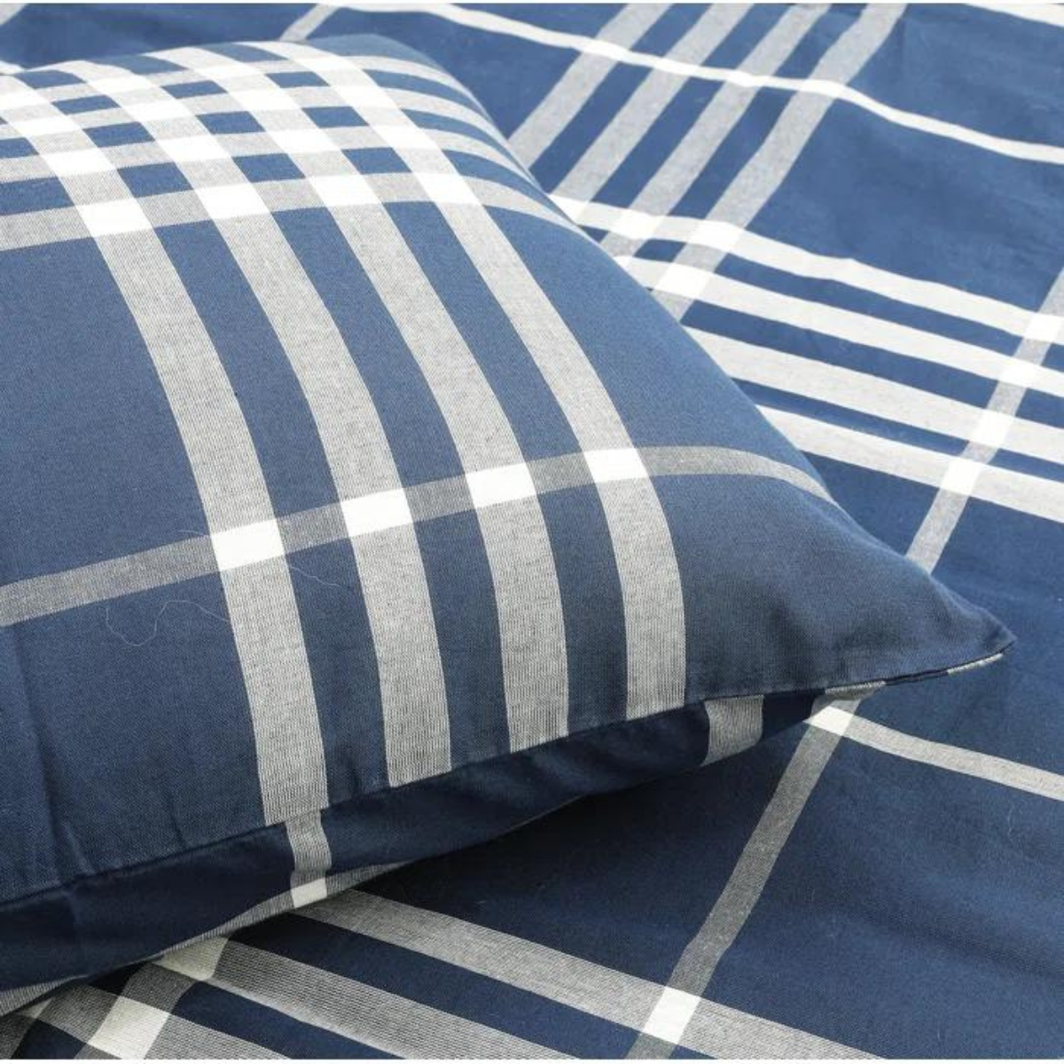 Kuldar Standard Cotton Reversible Comforter Set