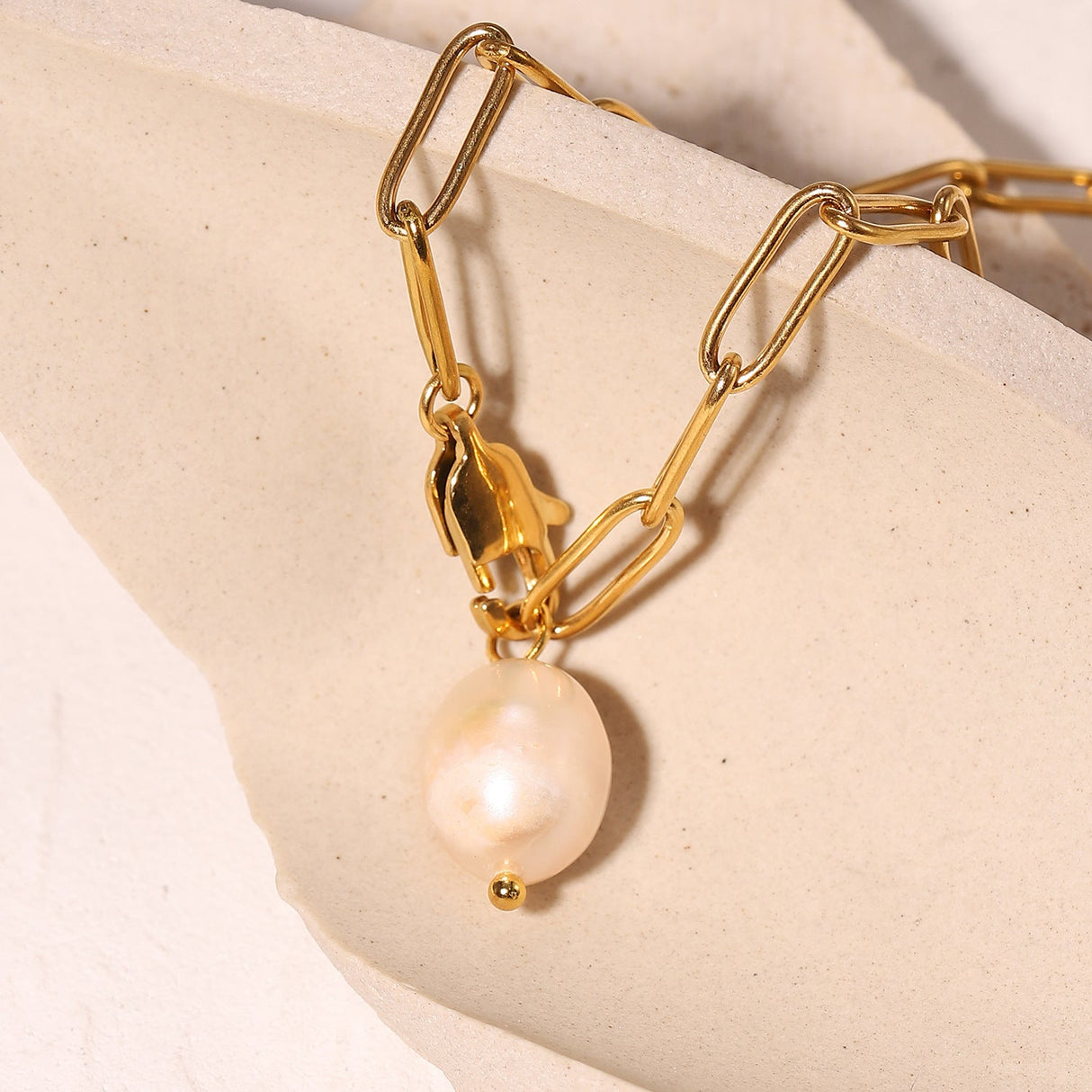 Gold Link Necklace with Freshwater Pearl and Adjustable Clasp Stainless Steel