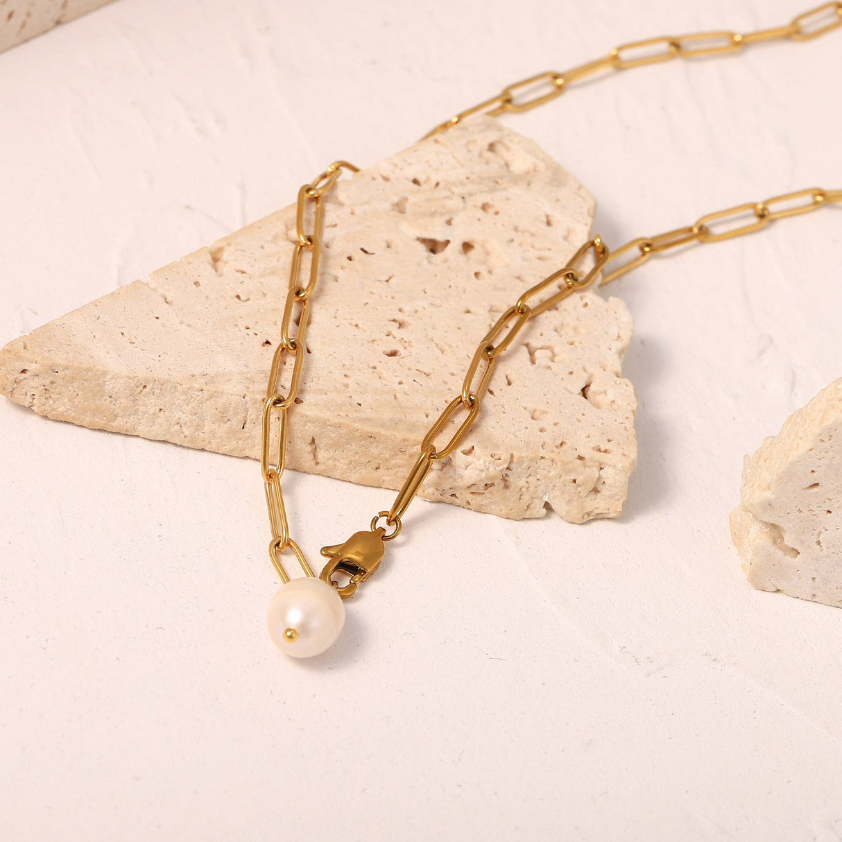 Gold Link Necklace with Freshwater Pearl and Adjustable Clasp Stainless Steel