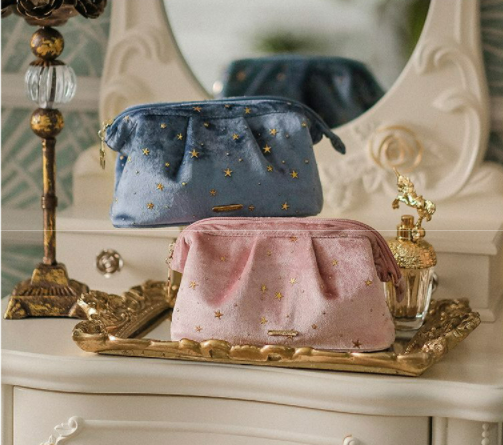 Large-capacity Storage & Velvet Carry-on Bag