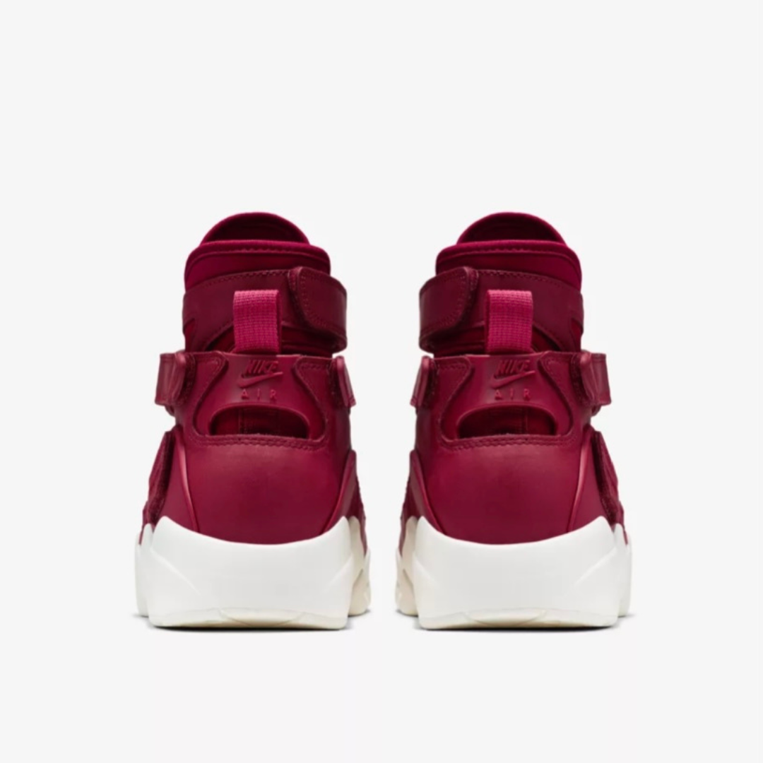 Nike Air Unlimited (Size 9 - Noble Red/Noble Red-Sail)