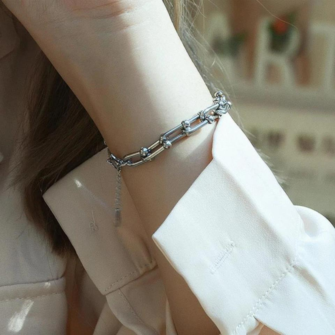 T Horseshoe Buckle Bracelet with Clavicle Chain for Women