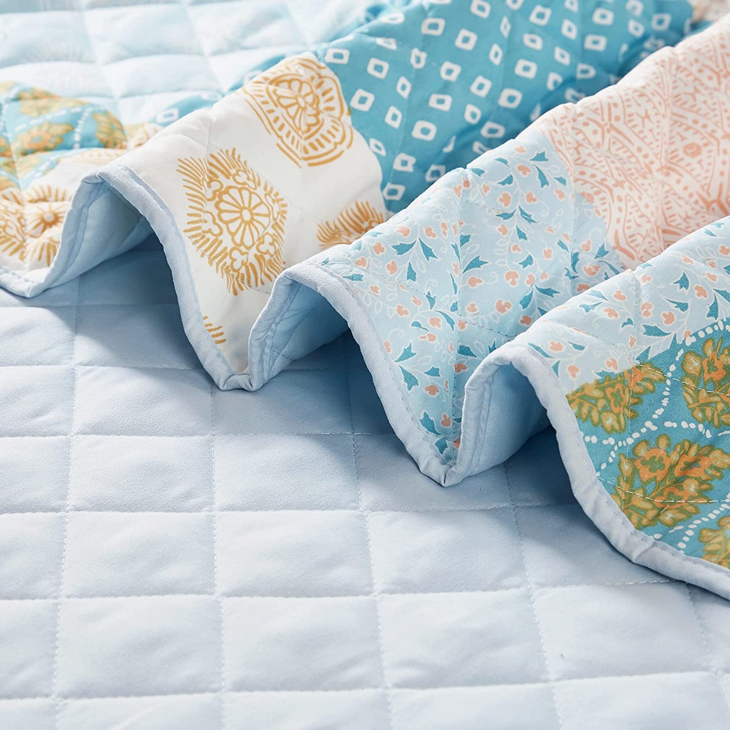 Hyde Lane Bedspread Quilt Set -  Emy Boho Patchwork