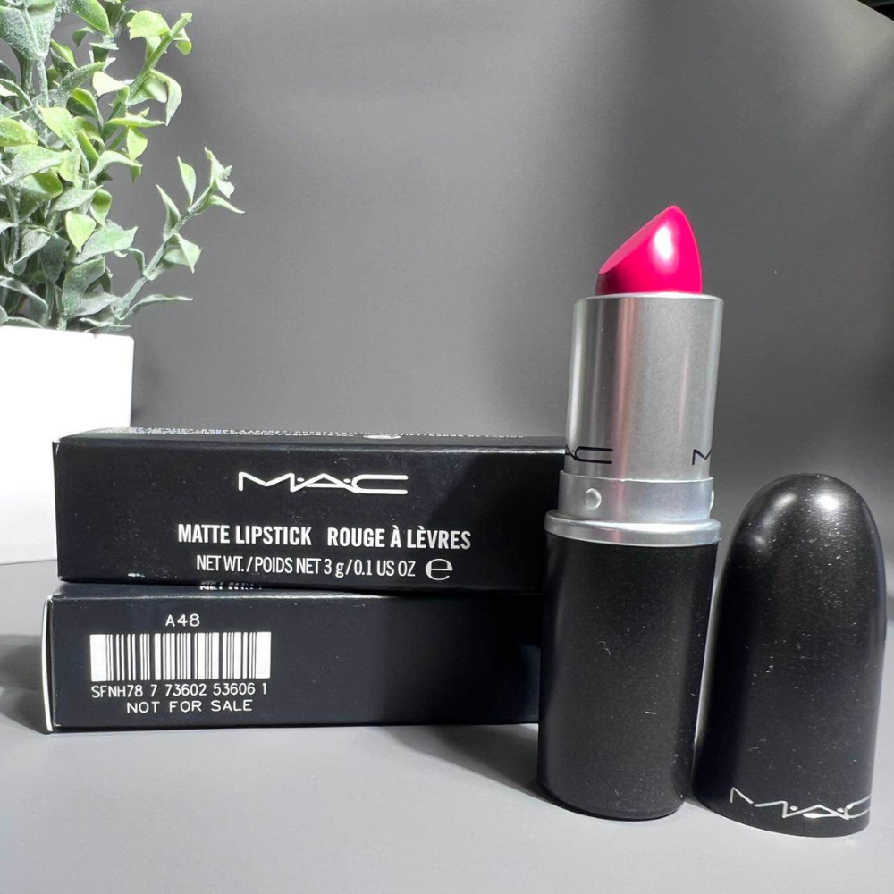 MAC - Matte Lipstick Rouge A Levres