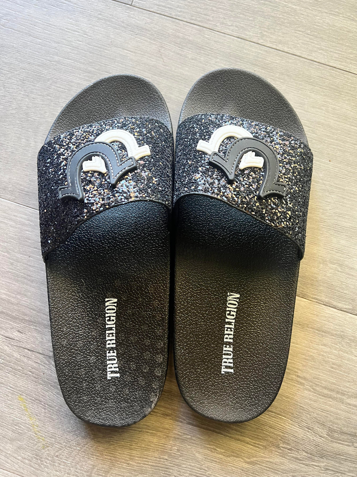 True Religion Keilani Black Sparkle Big Logo Slides Sandals